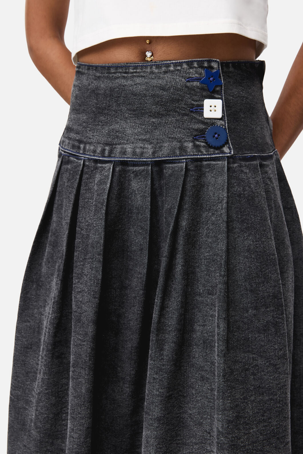 Dangerfield NZ - Whirl Denim Pleated Midi Skirt - grey
