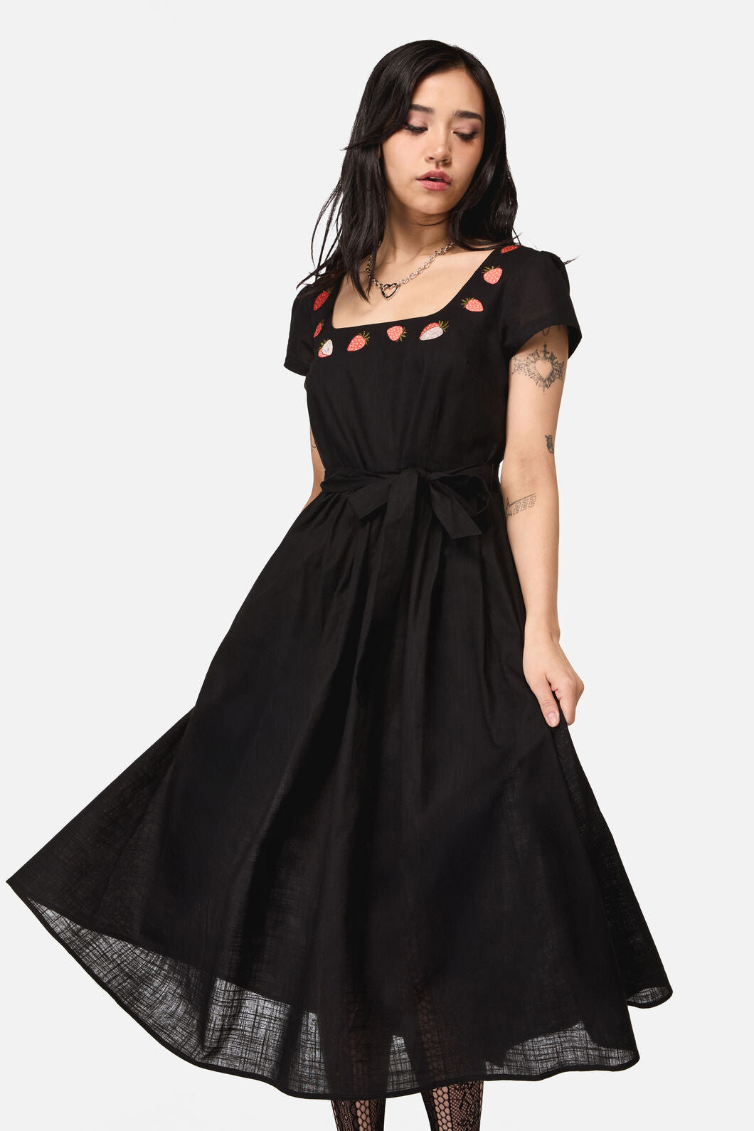 Dangerfield NZ - Strawberry Emb Dress - black