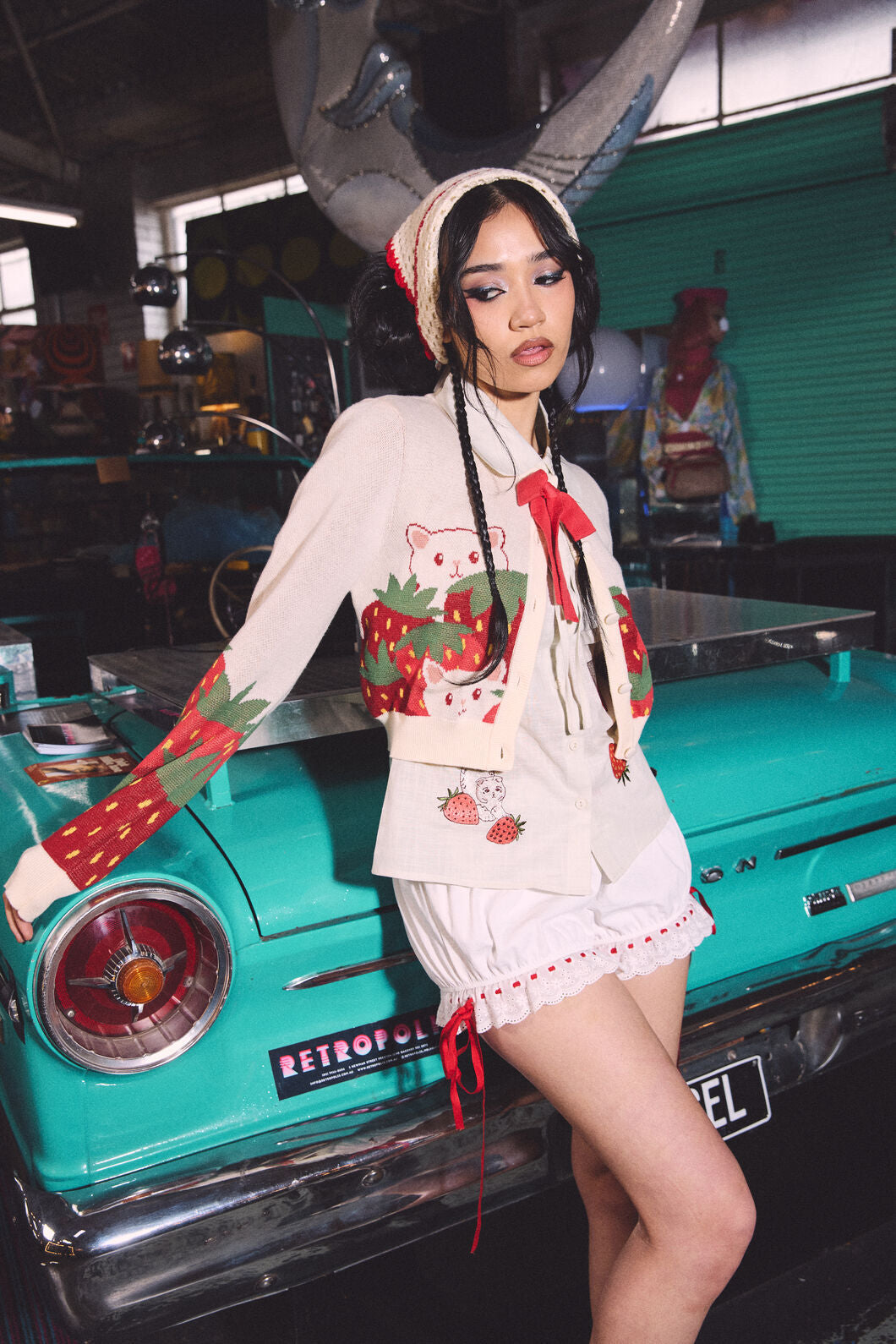 Dangerfield NZ - Strawberry Cat Cardigan - cream