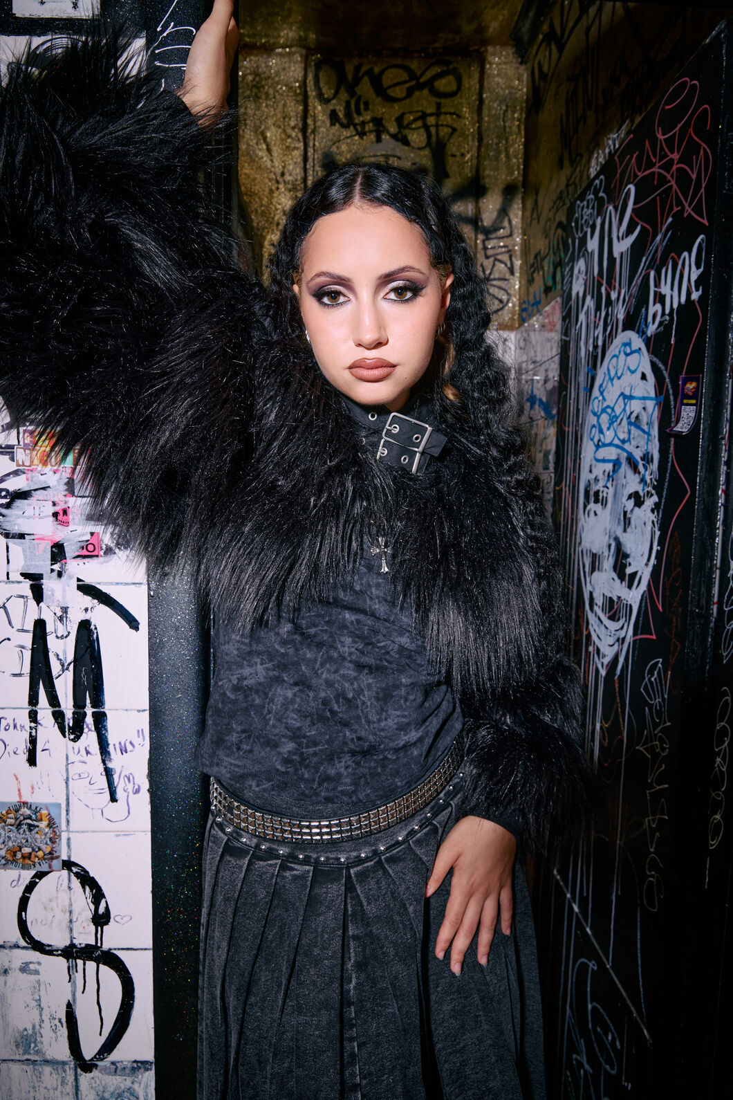Dangerfield NZ - Armoured Fur Sleeves - black