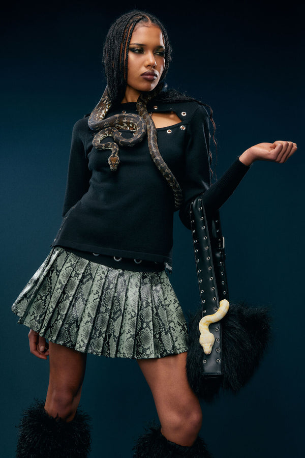Dangerfield NZ - Y2K Snakey Eyelet Mini Skort - grey-black