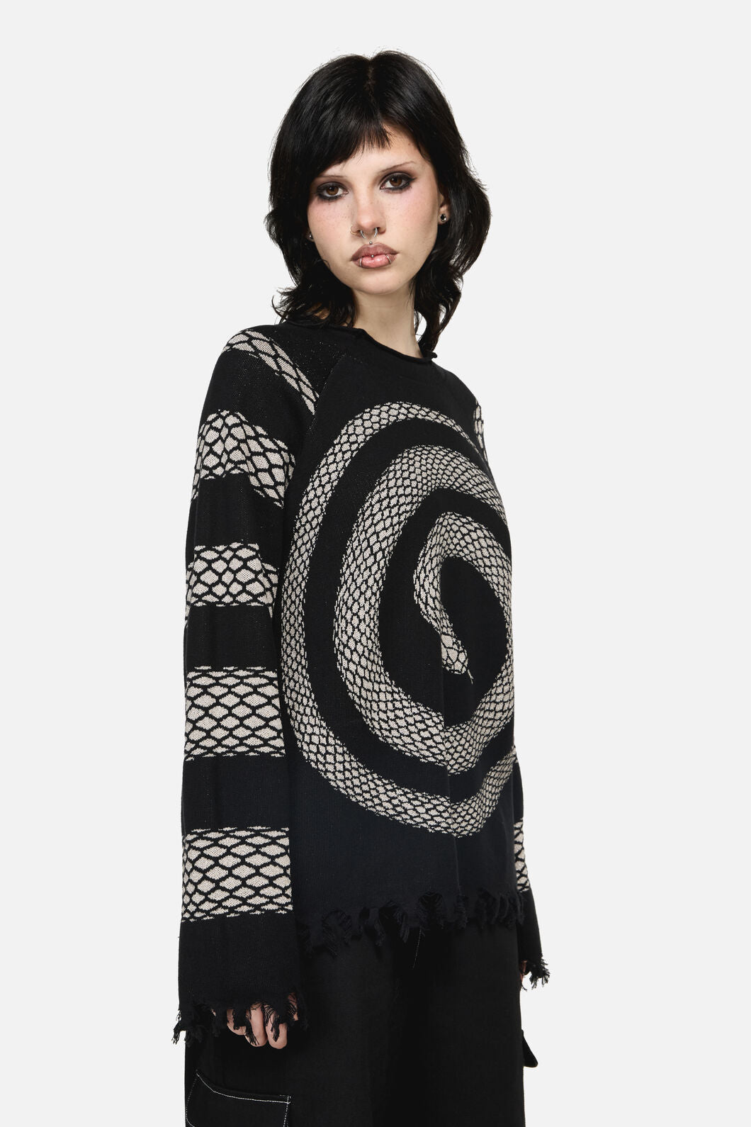 Dangerfield NZ - Slithering Goth Knit - black-white