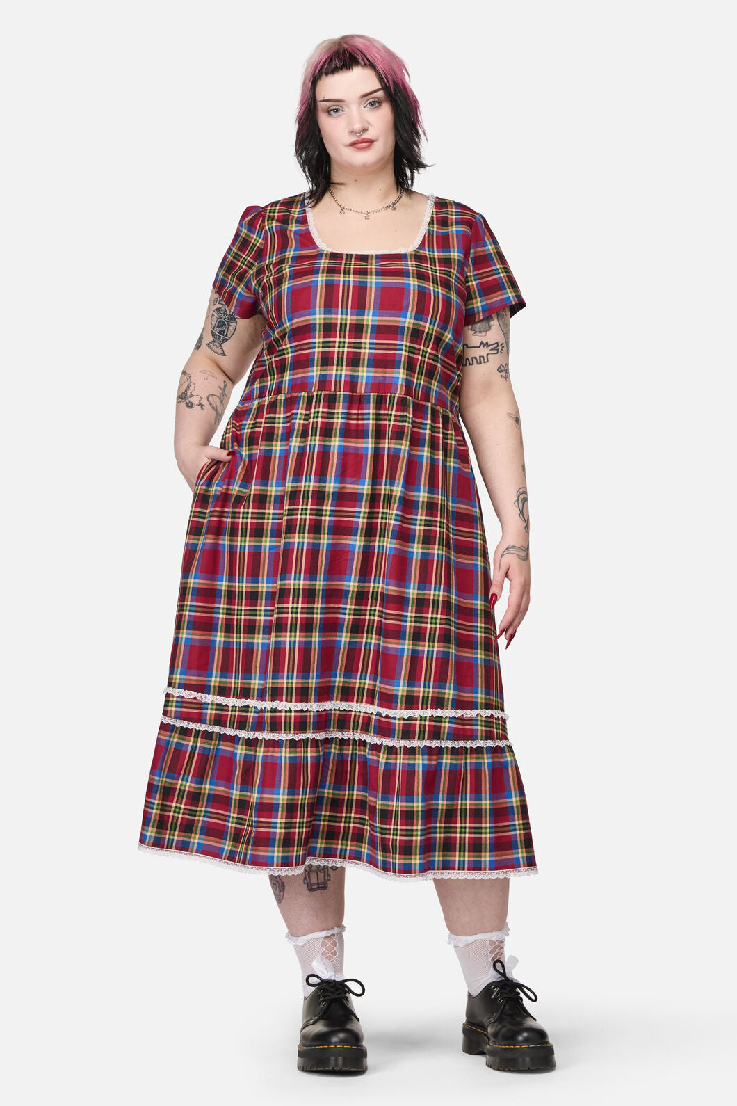 Dangerfield NZ - Curve Crowned Tartan Dress - red
