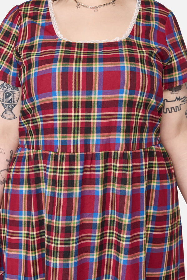 Dangerfield NZ - Curve Crowned Tartan Dress - red