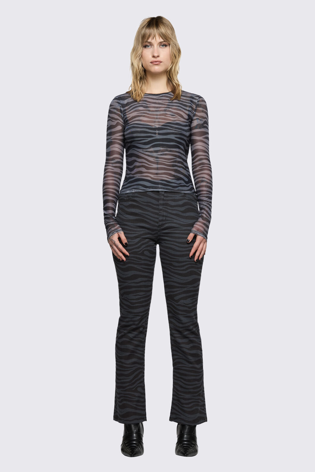 Dangerfield NZ - Untamed Stripe Flare Jean - grey