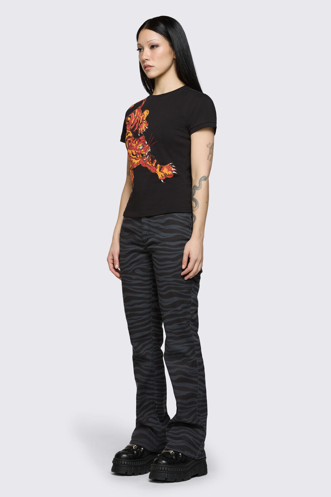 Dangerfield NZ - Big Cat Tee - black