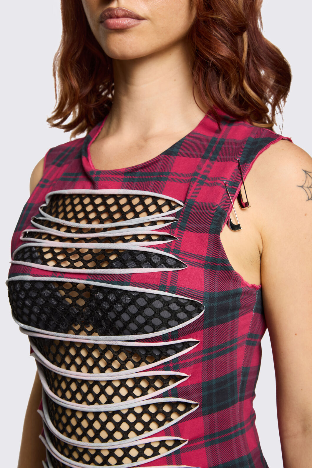 Dangerfield NZ - Dizzy Distressed Tank - red