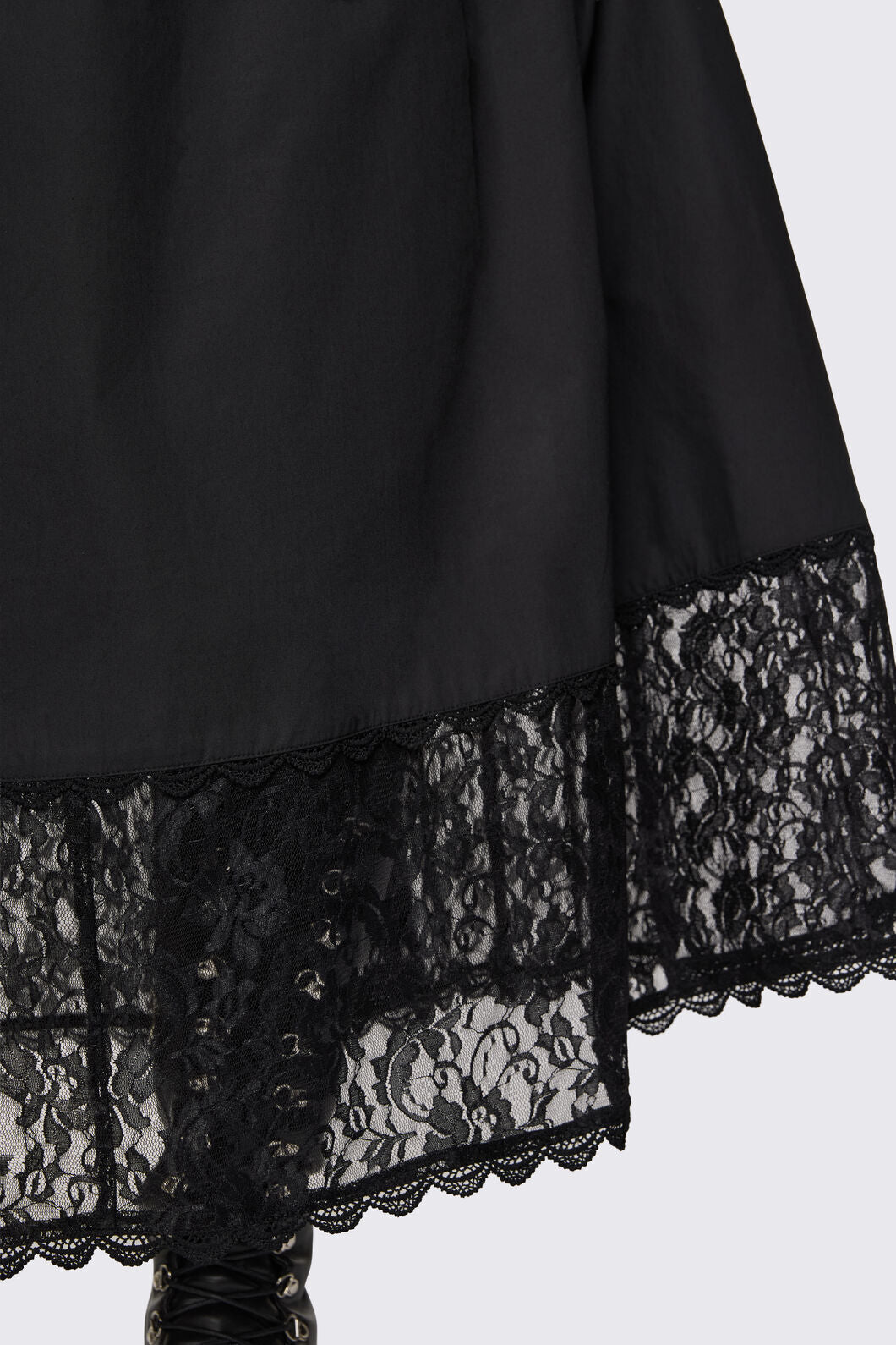 Dangerfield NZ - Curve Spectre Midi Skirt - black