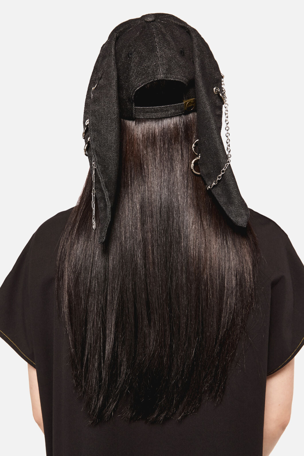 Dangerfield NZ - Distressed Pierced CapwithEars - black