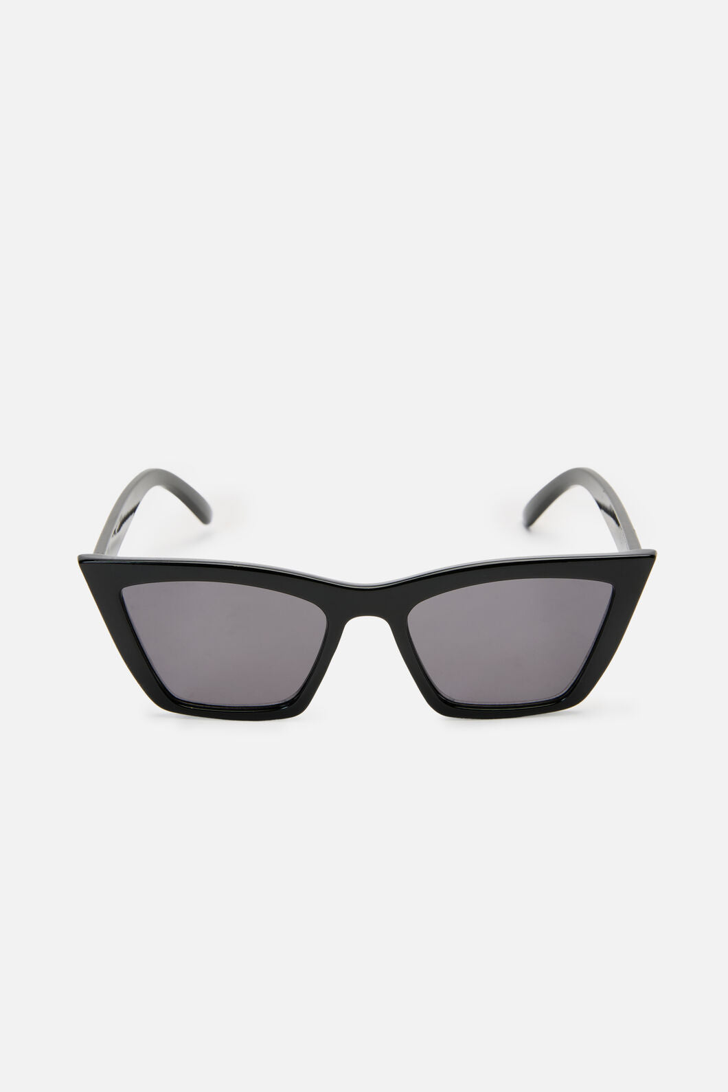 Dangerfield NZ - Upturned Sunglasses - black