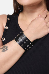 Dangerfield NZ - Round Stud Wrist Band - black