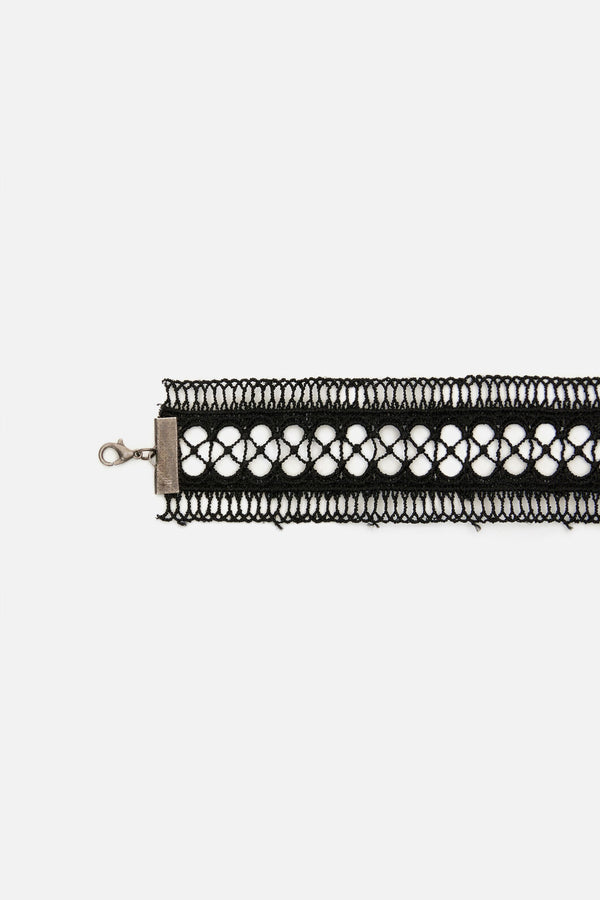 Dangerfield NZ - Cross Skull Lace Choker - black