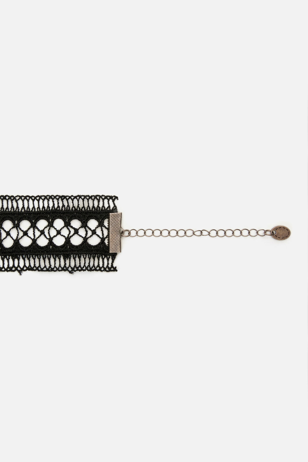 Dangerfield NZ - Cross Skull Lace Choker - black