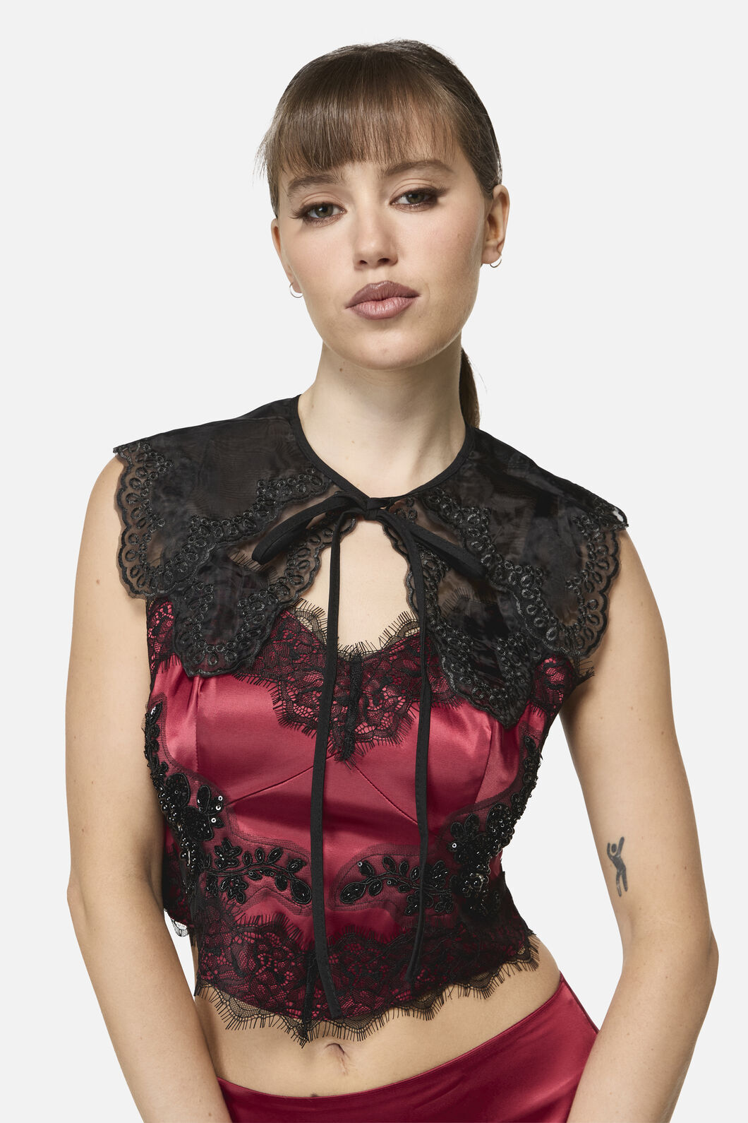 Dangerfield NZ - Black Lace Collar - black