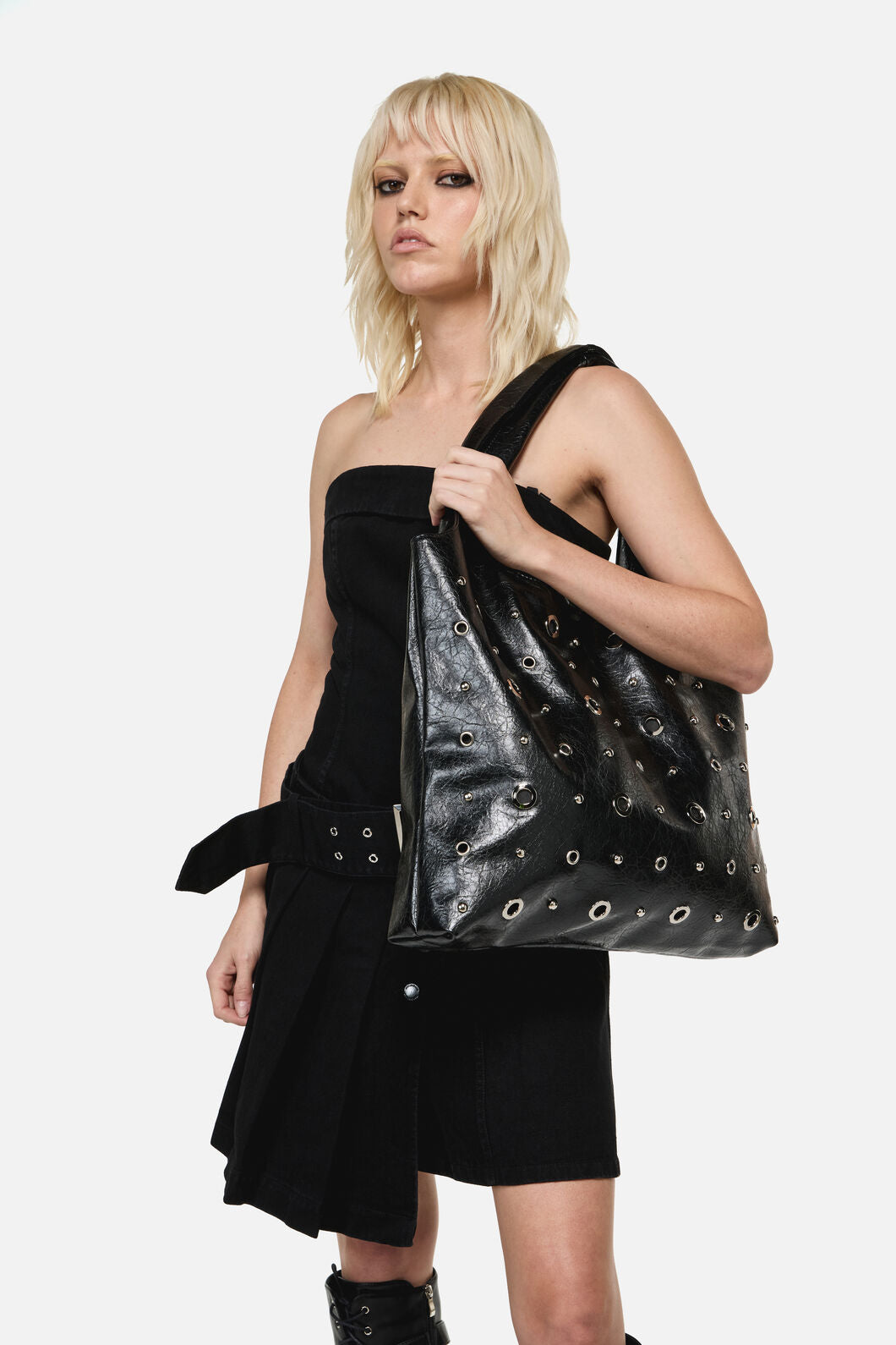 Dangerfield NZ - Stud and Eyelet Tote Bag - black