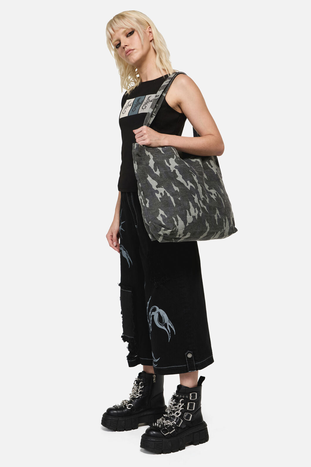 Dangerfield NZ - Disruptive Camo Tote - grey