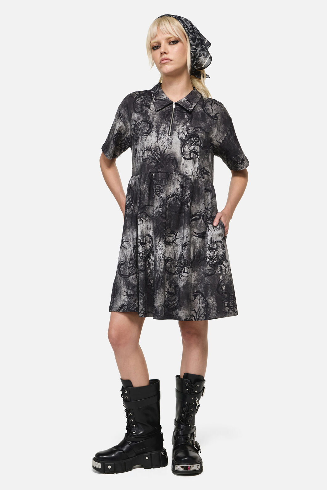 Dangerfield NZ - Paisley Bandana - black