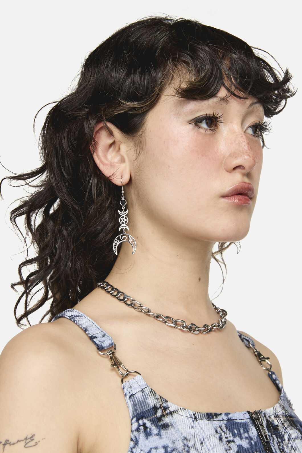 Dangerfield NZ - Crescent Moon Earrings - silver