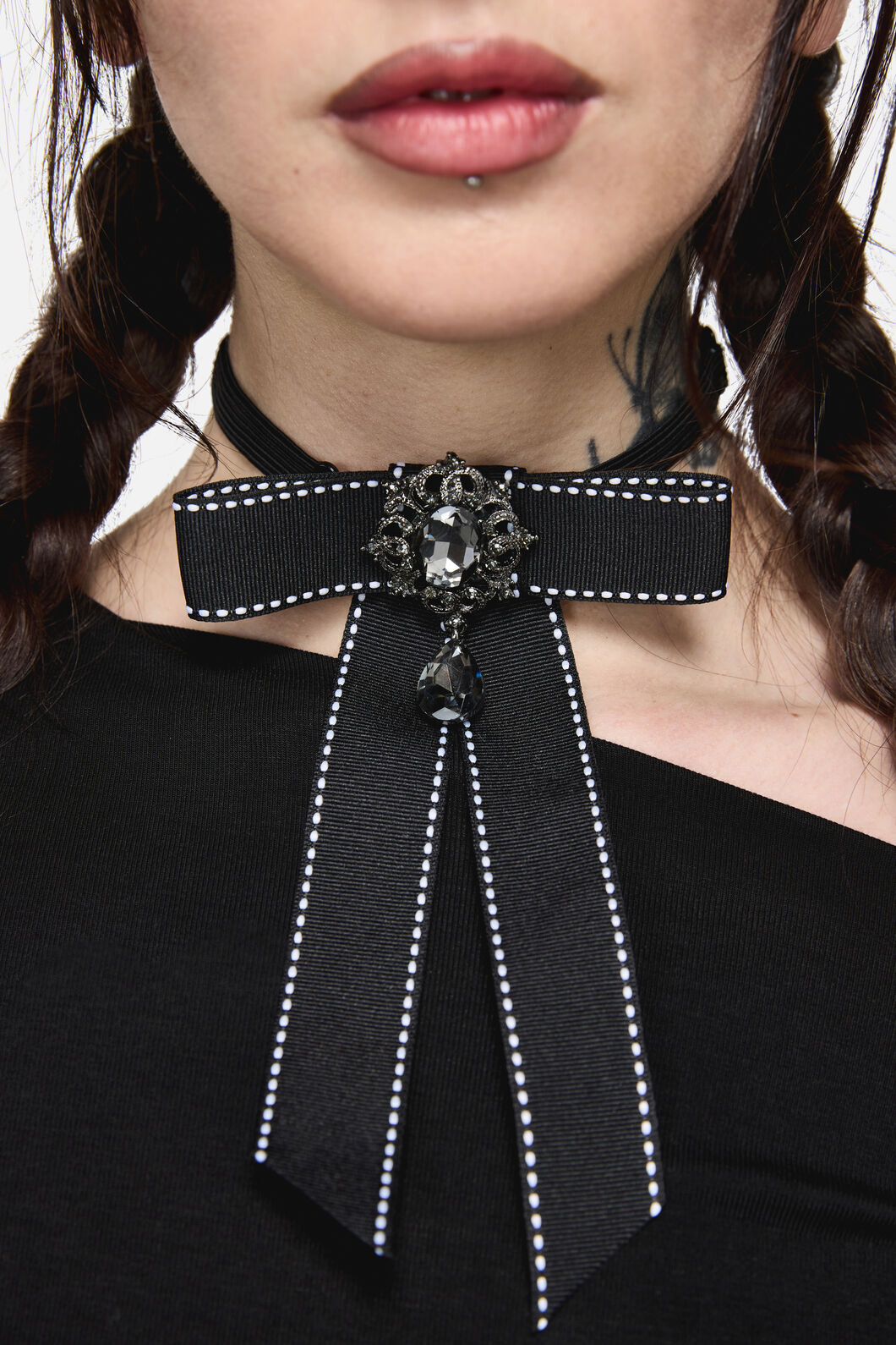 Dangerfield NZ - Adjustable Gothic Bow Tie - black