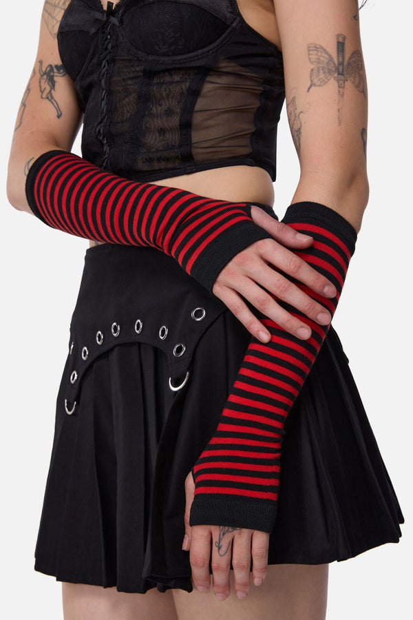 Dangerfield NZ - Striped Long Fingerless Gloves - black-red