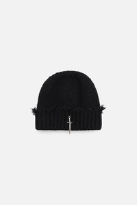 Dangerfield NZ - Sword Charm Beanie - black