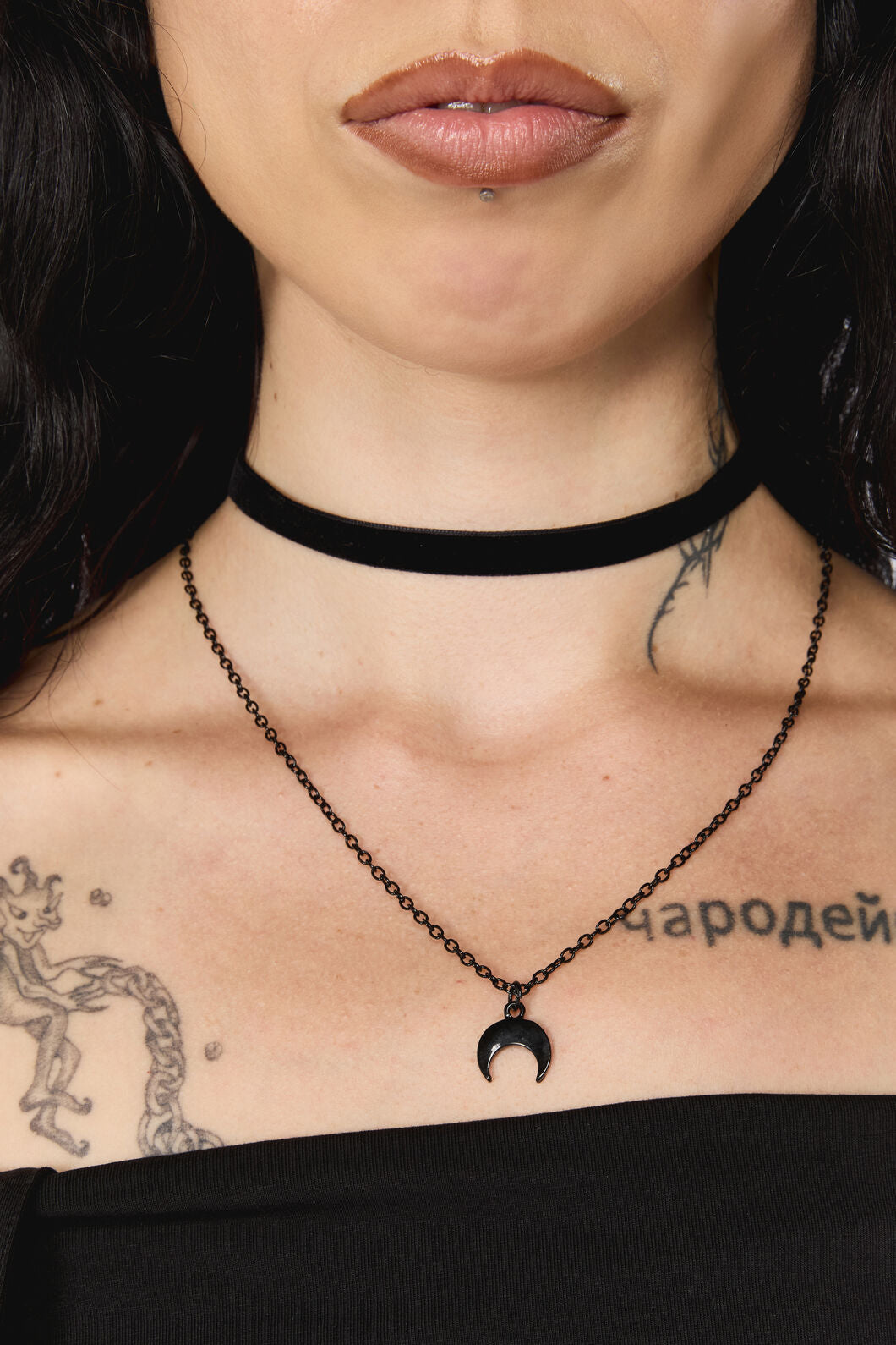 Dangerfield NZ - Velvet Moon Chain Choker - black