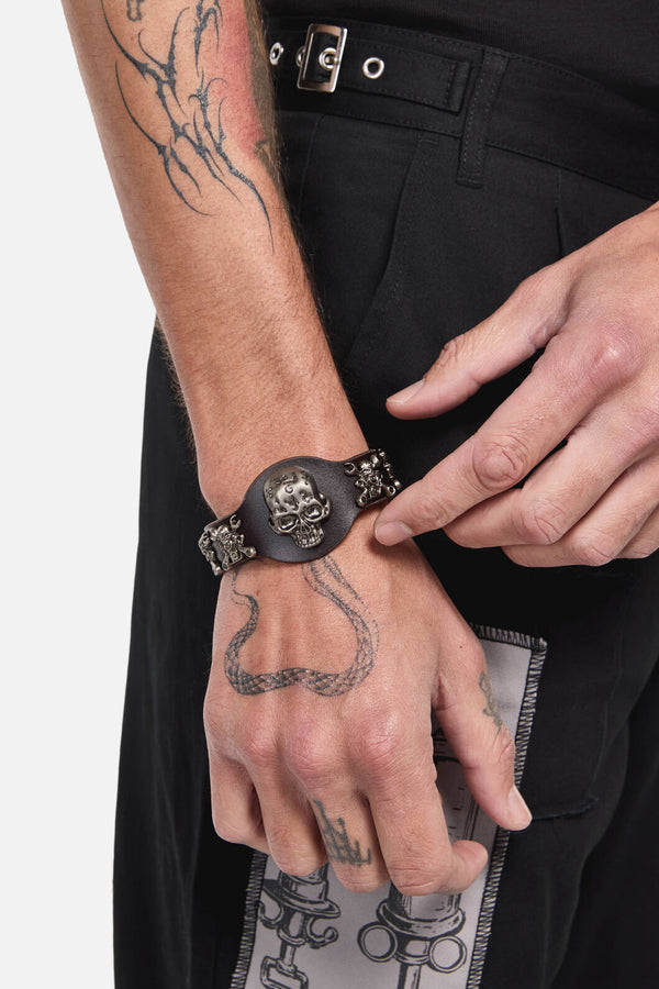 Dangerfield NZ - Skull Leather Cuff - dark-red