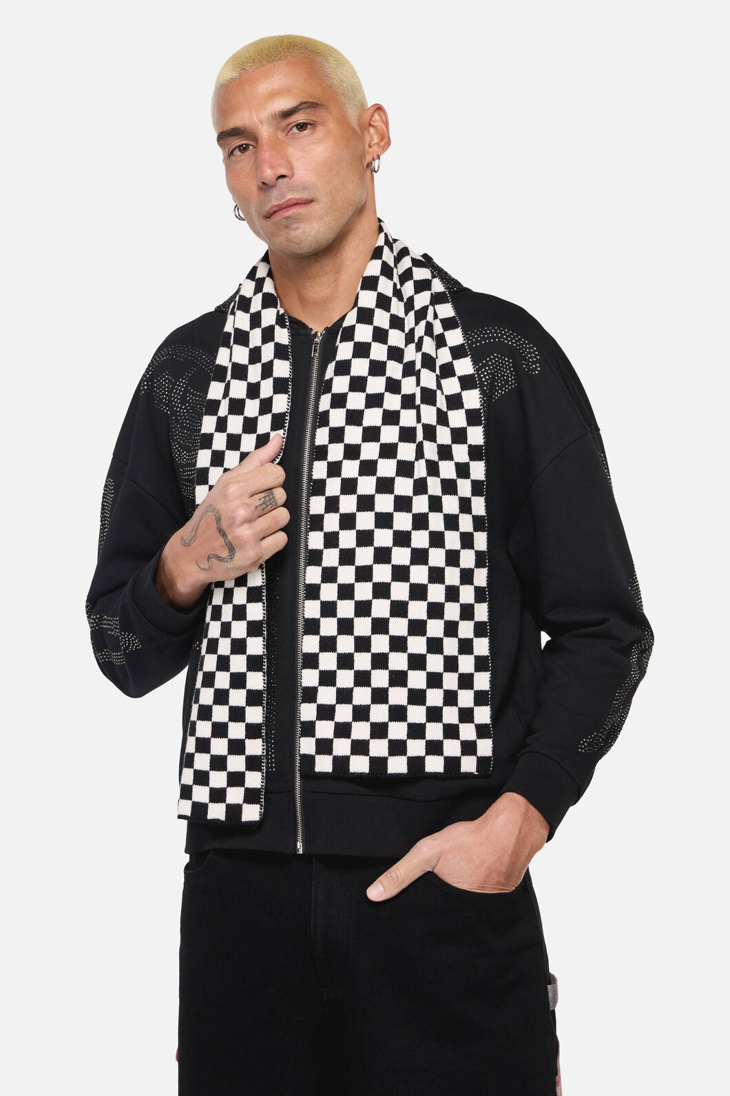 Dangerfield NZ - Checkerboard Scarf - black-white