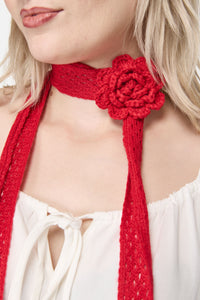 Dangerfield NZ - Red Narrow Daisy Pin Scarf - red