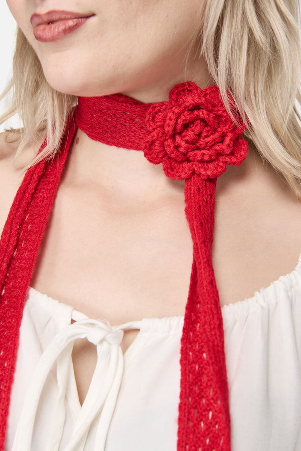 Dangerfield NZ - Red Narrow Daisy Pin Scarf - red