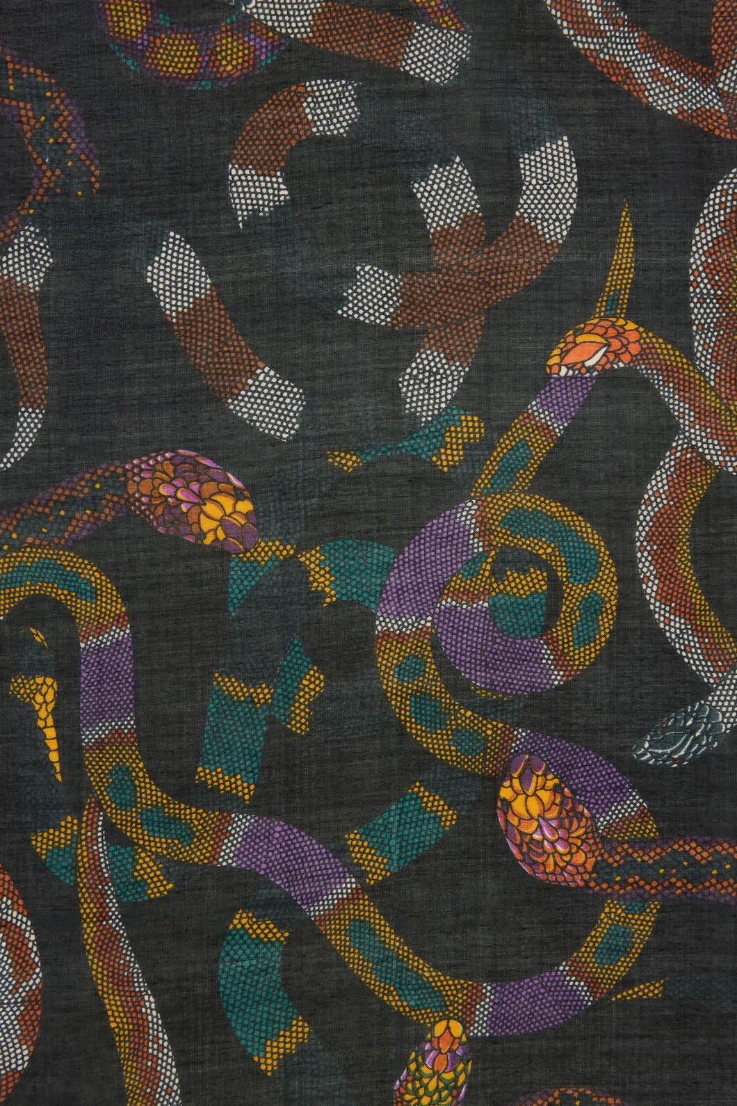 Dangerfield NZ - Reptilian Scarf - black