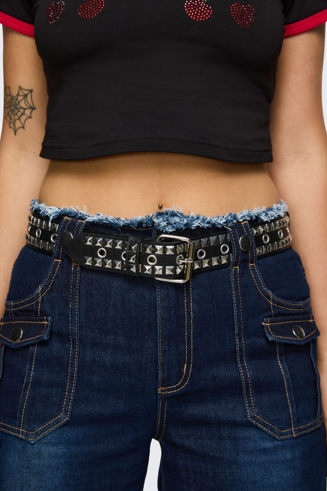 Dangerfield NZ - Pyramid Stud Eyelet Belt - black