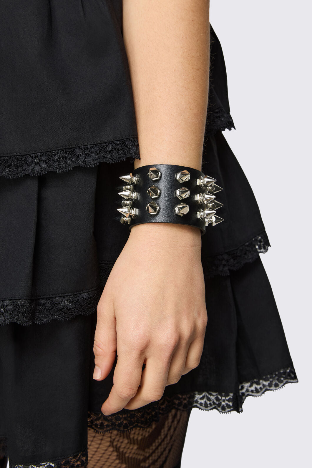 Dangerfield NZ - Wide Stud Cuff - black