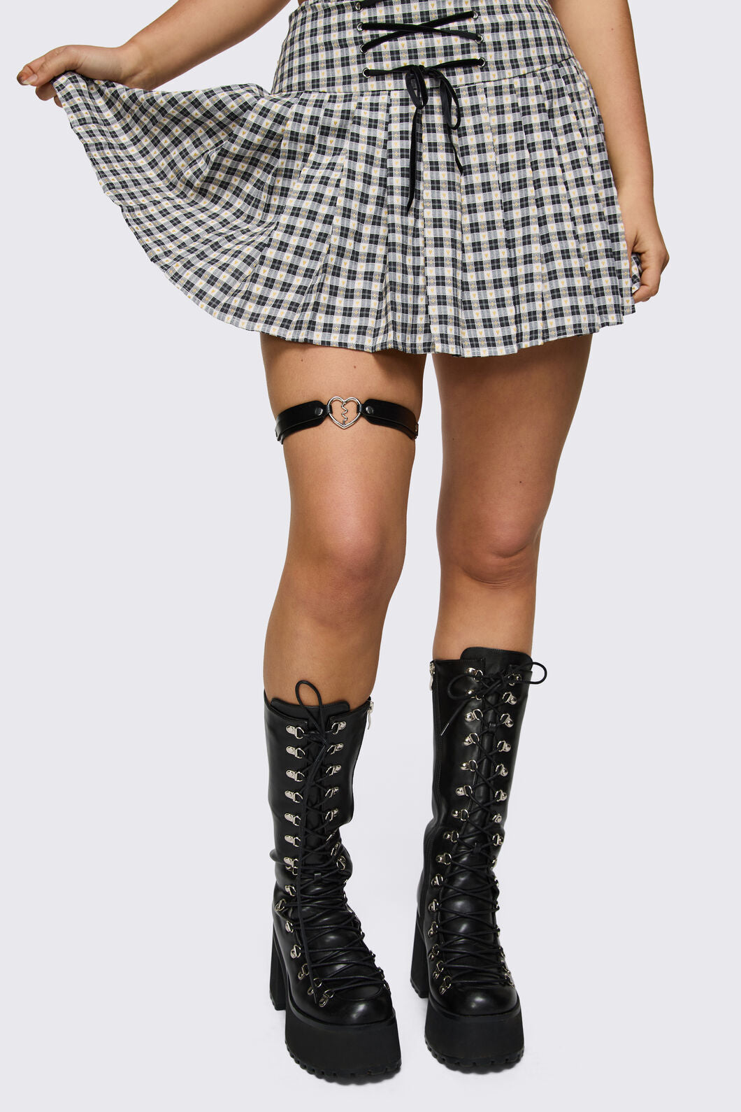 Dangerfield NZ - Broken Heart Garter - black