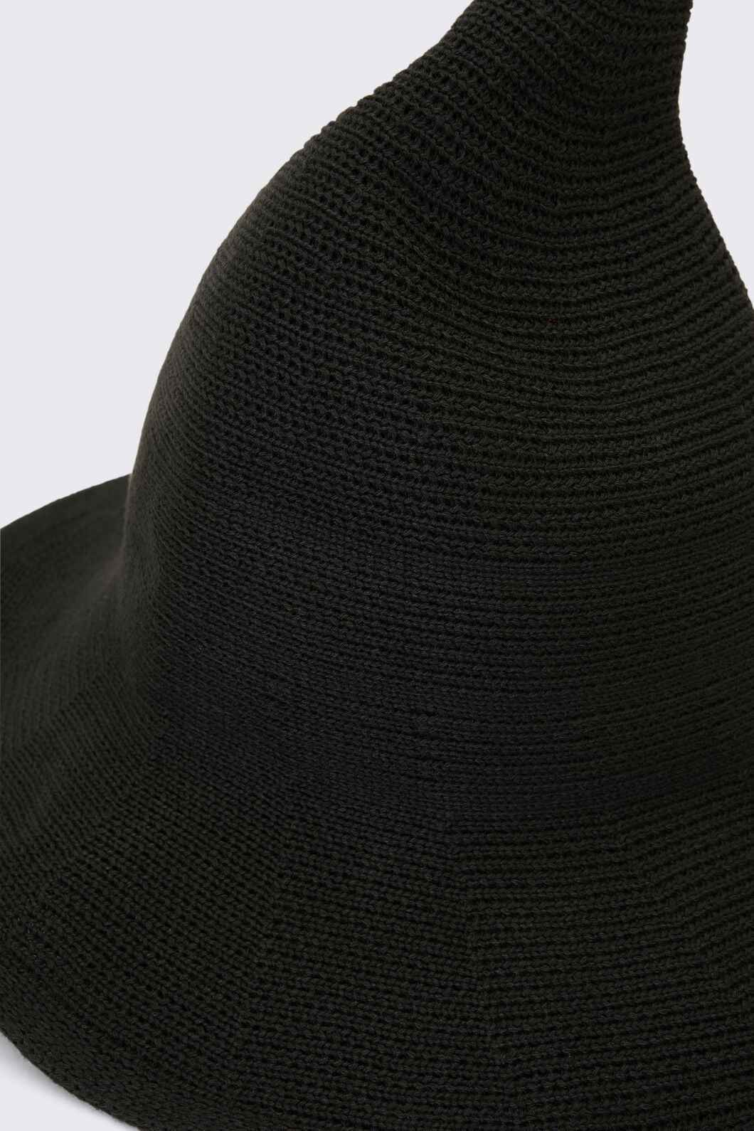 Dangerfield NZ - Black Witch Hat - black