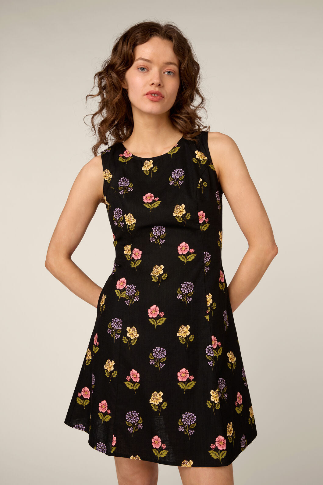 Princess Highway - Meika 90s Flower Mini Dress - black