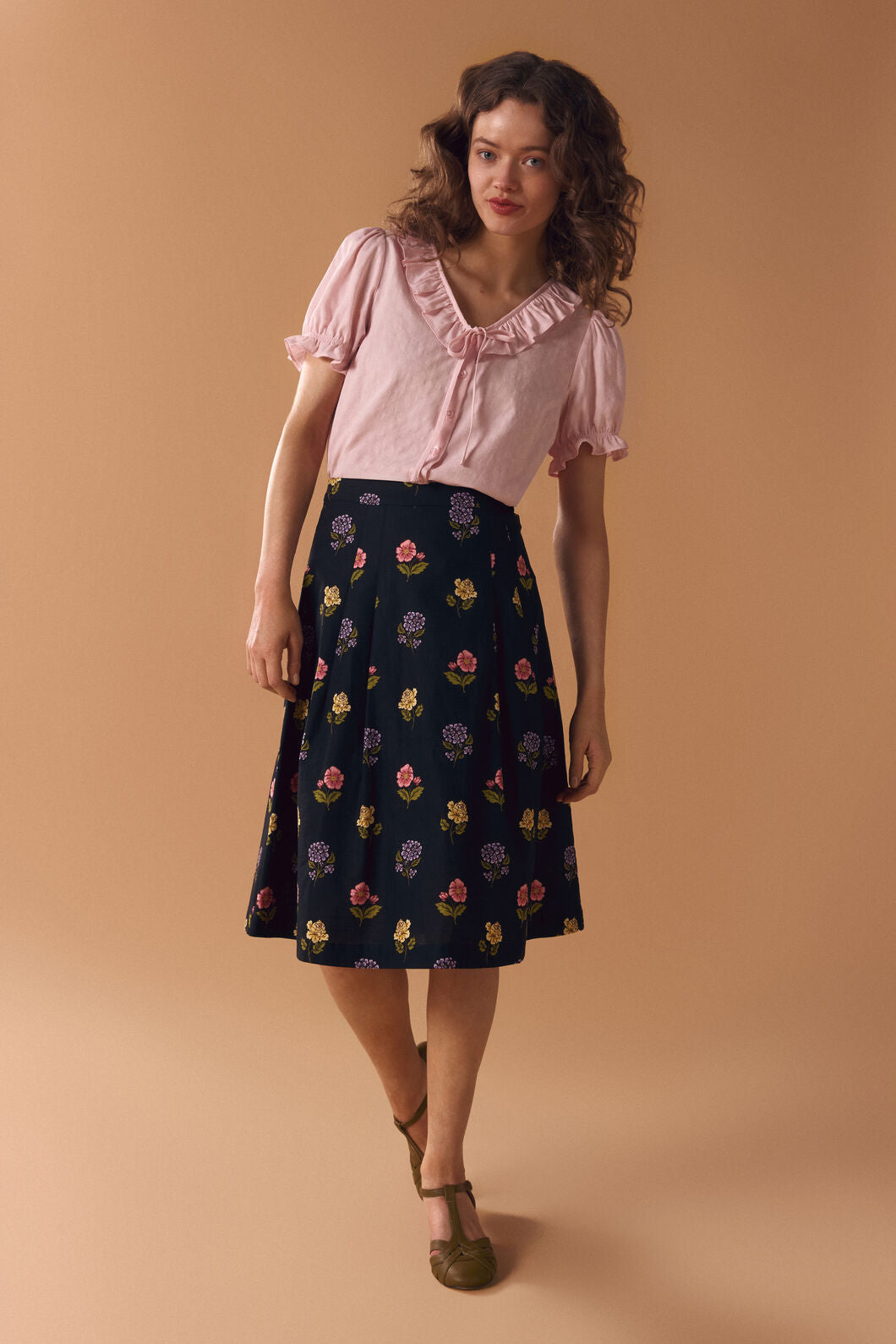 Princess Highway - Meika 90S Flower Skirt - black