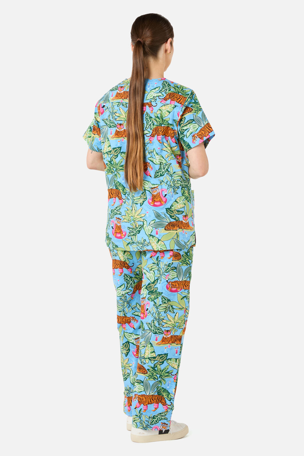 Scrubs With Love - Tiger Pool Scrub set - blue