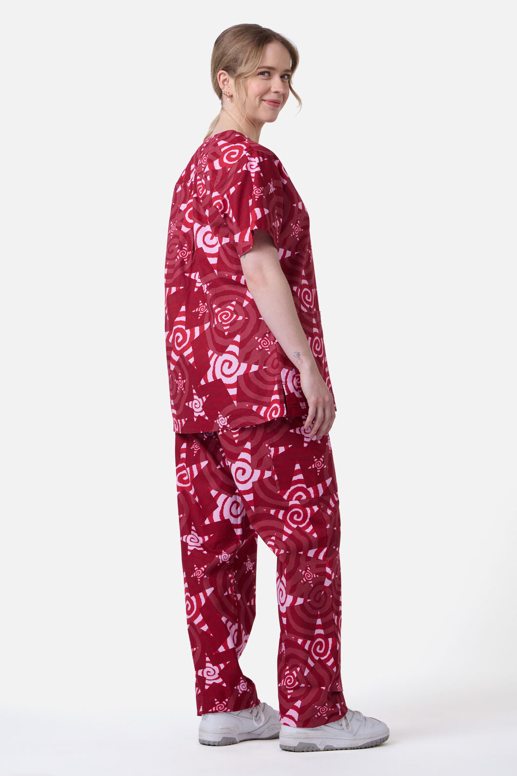 Scrubs With Love - STARRY NIGHT SCRUB SET - pink