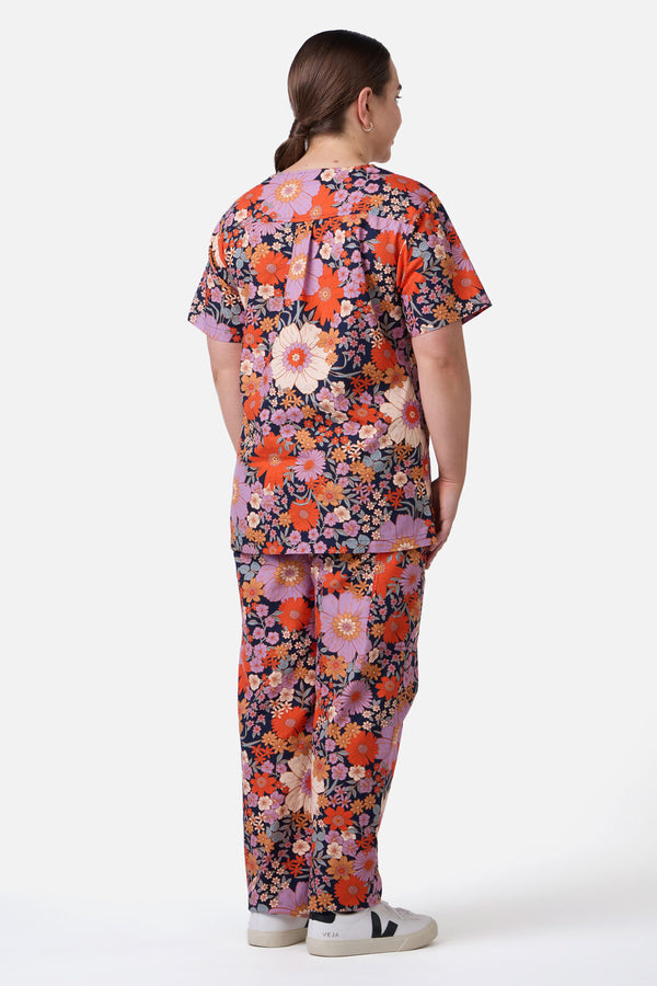 Scrubs With Love - SUNNY FLORAL SCRUB SET - navy