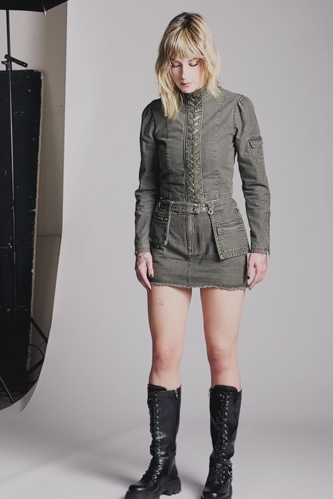 Black Friday - Shelter Skort - olive