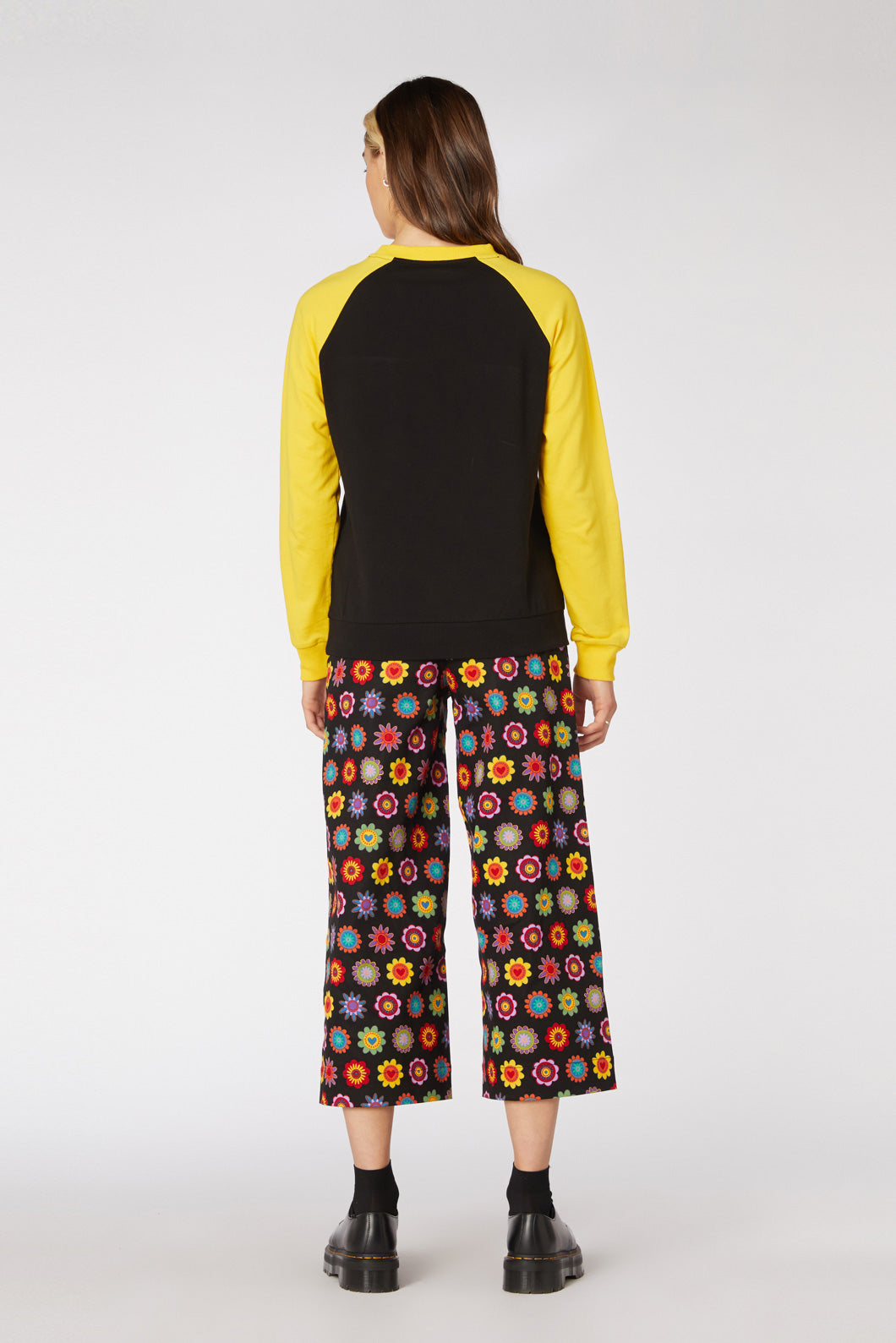 black-yellow